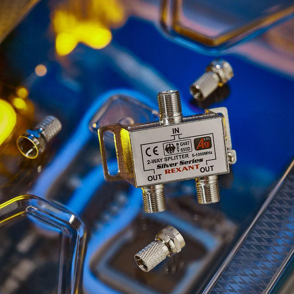 Изображение товара Делитель ТВ Rexant краб х 2+3 шт F 5-1000 МГц Silver