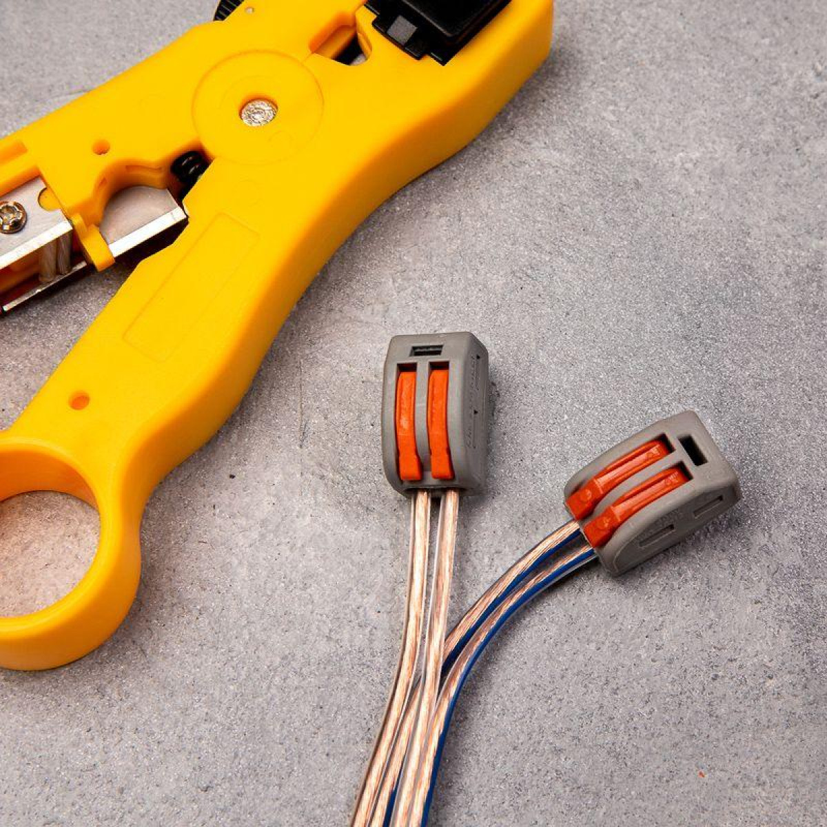 Изображение товара Клемма строительно-монтажная Rexant СМК 222-412 2-проводная 0.08-2.5 кв.мм серый