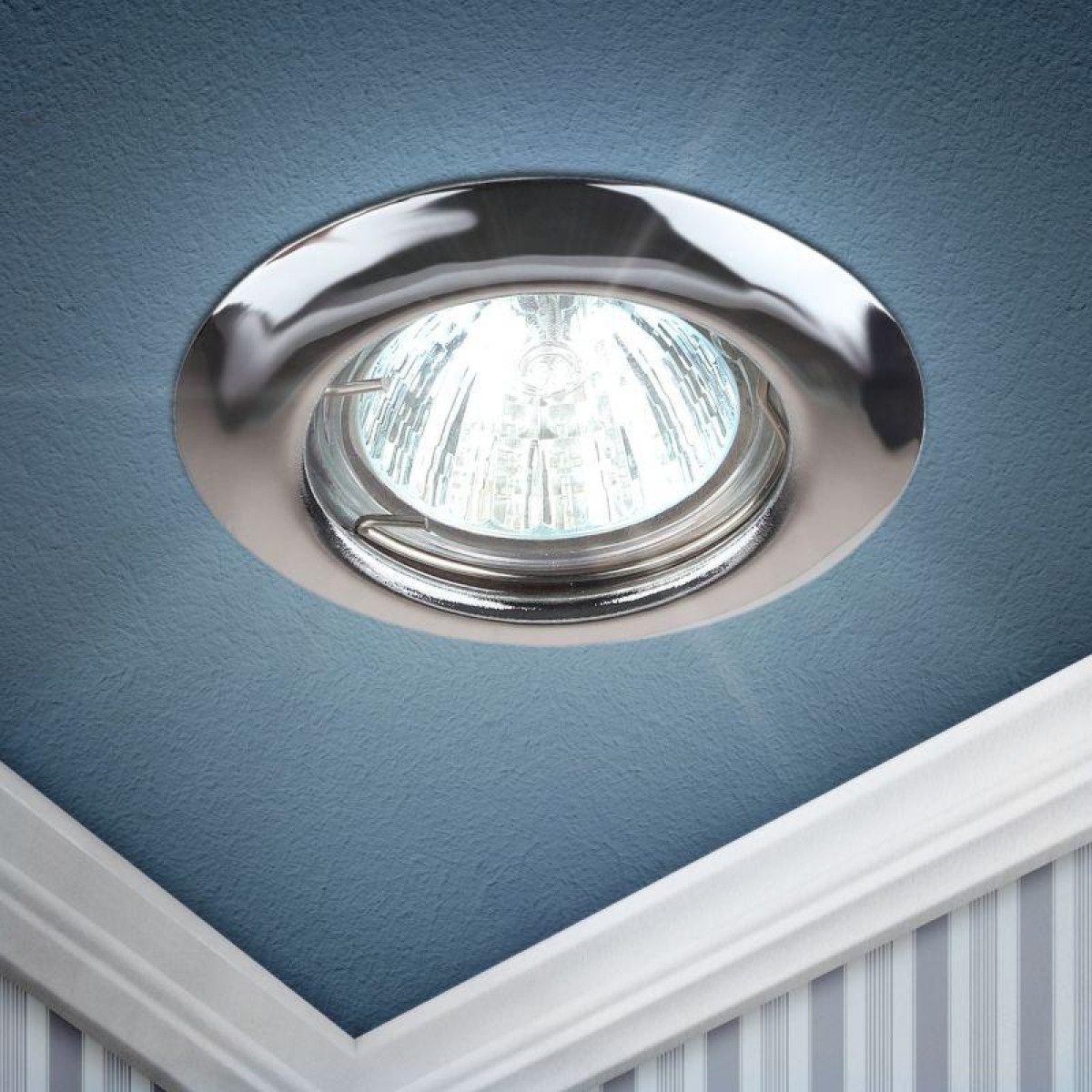 Изображение товара Прожектор ЭРА ST3 CH 50Вт 12В светодиодный с хром корпусом