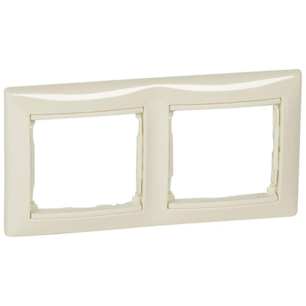 Изображение товара Двойная рамка для электроприборов Legrand Valena IP20 2 места декоративная