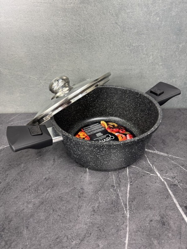 Изображение товара Кастрюля Panairo Raitens induction 3.3 л с крышкой и съемными ручками, черная