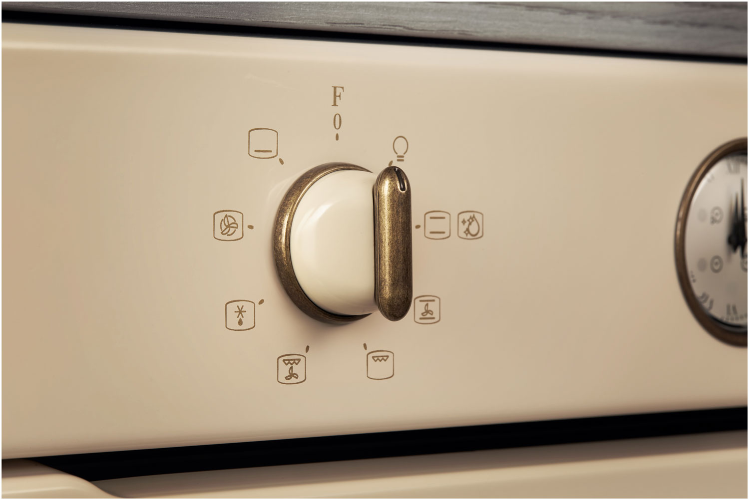 Духовой шкаф Hotpoint-Ariston Fit 804