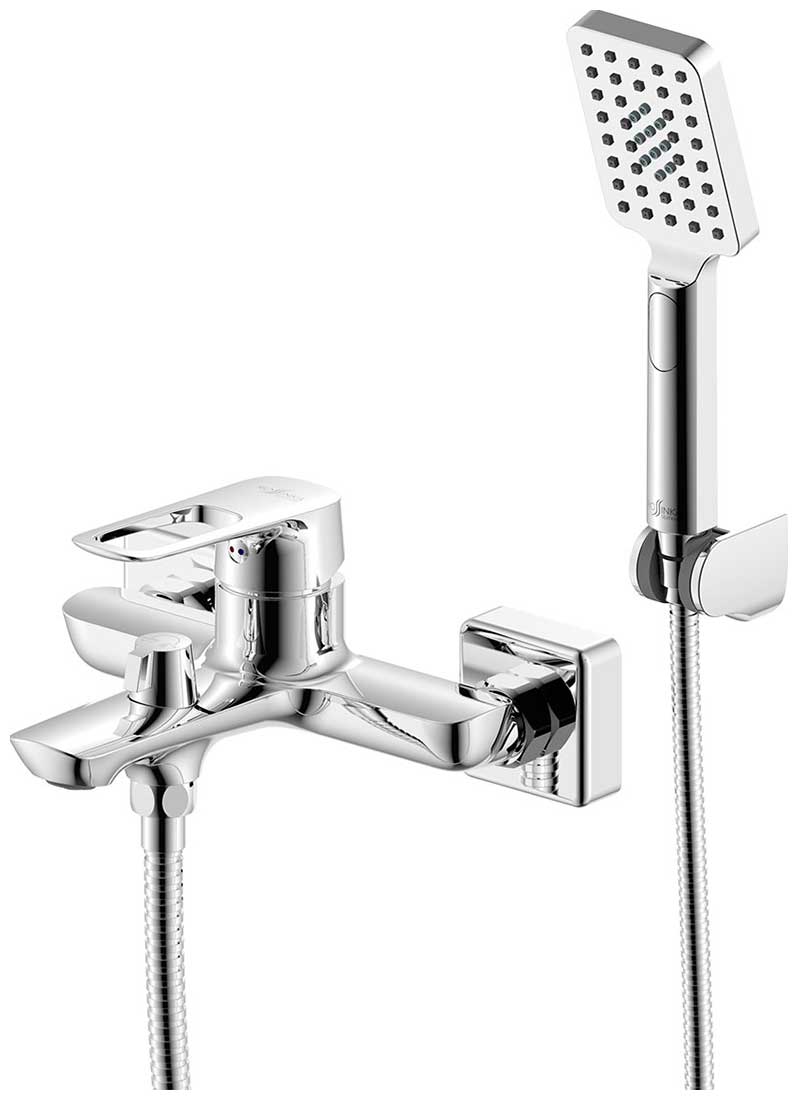 Изображение товара Смеситель для ванны Rossinka RS46-30 с коротким изливом и хромированным покрытием