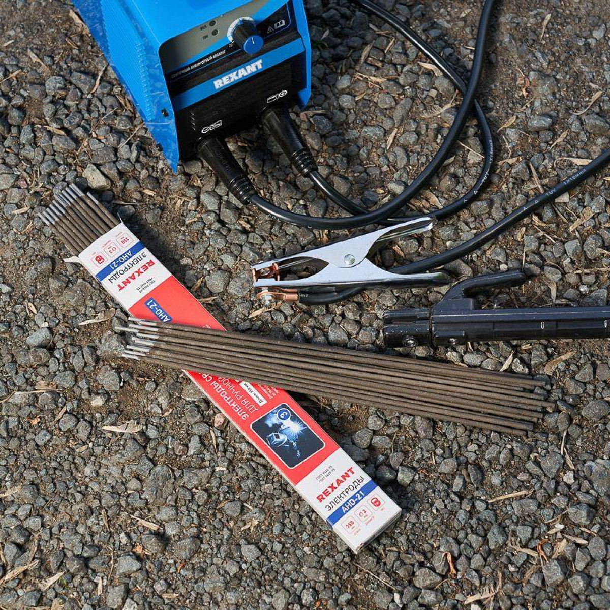 Изображение товара Электрод Rexant АНО-21 350 мм 3 мм для сварочных аппаратов 1 кг