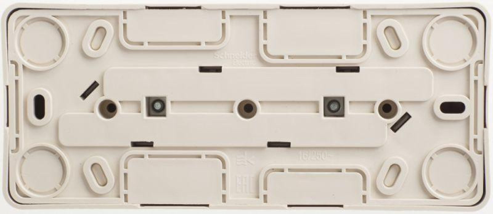 Изображение товара Розетка Systeme Electric 3-м ОП Этюд 16А IP20 кремовая