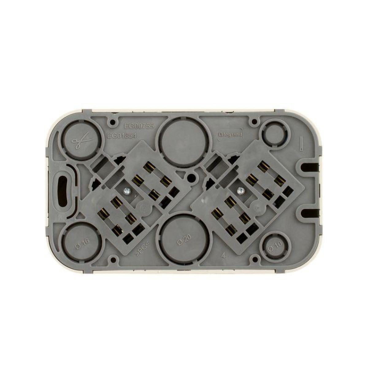 Изображение товара Розетка Legrand Quteo 2-м ОП 16А IP21 с заземлением и шторками белая