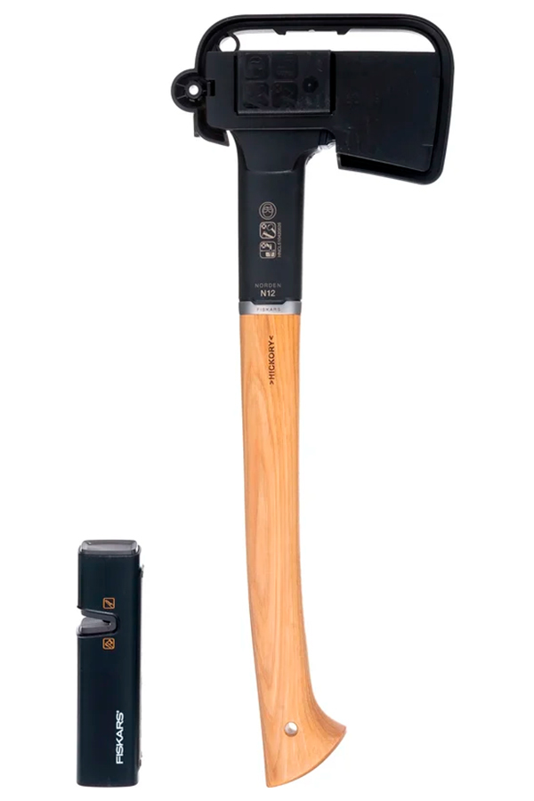Изображение товара Набор Топор-колун Fiskars Norden N12 c точилкой и чехлом