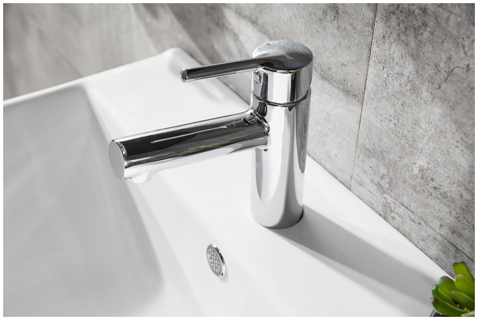 Изображение товара Смеситель для ванной комнаты Bravat Palace F1172217CP-RUS хром