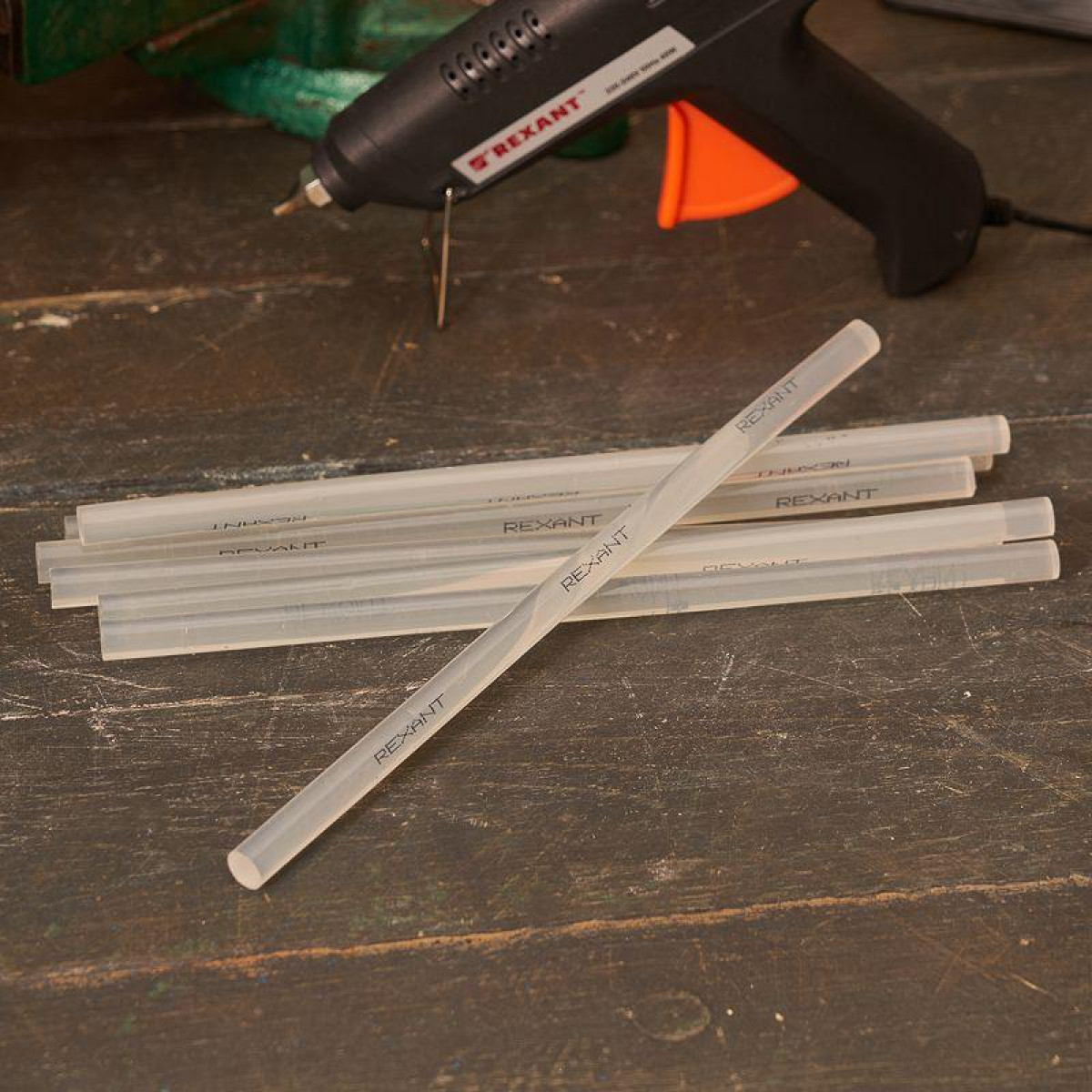 Изображение товара Клеевые стержни Rexant 11.3×270 прозр. (10 шт) — для пистолетов стандартного диаметра Изображение товара Клеевые стержни Rexant 11.3×270 прозр. (10 шт) — для пистолетов стандартного диаметра