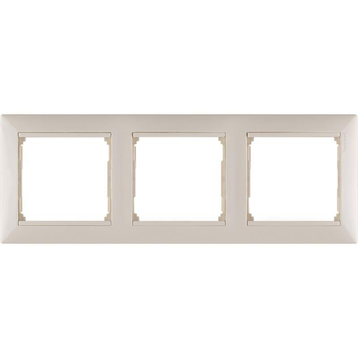 Изображение товара Рамки, декоративные элементы, основания для ЭУИ Legrand Рамка 3-м Valena горизонт. сл. кость Leg