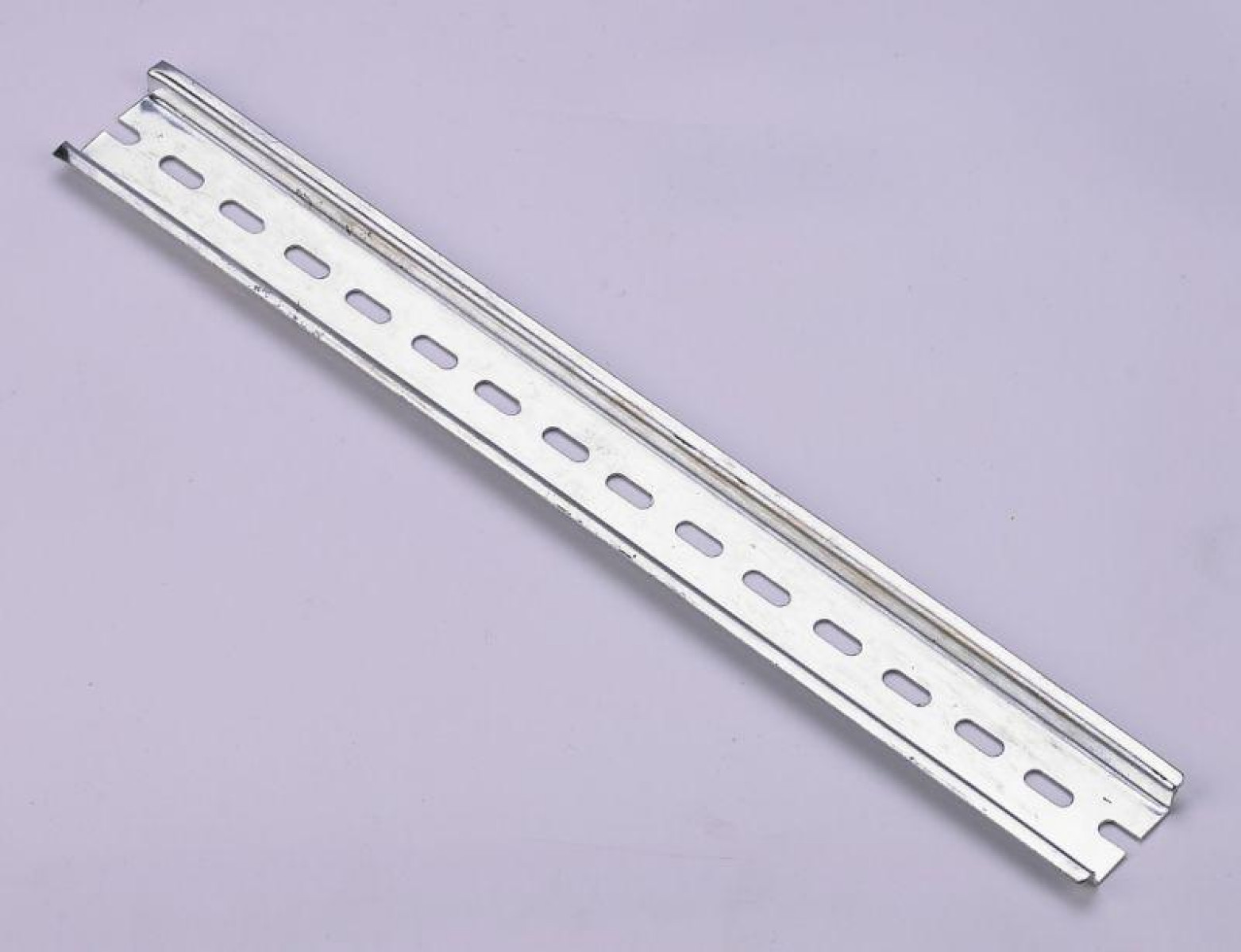 Изображение товара Высоковольтная DIN-рейка DEKraft L300 ДН-101 оцинкованная