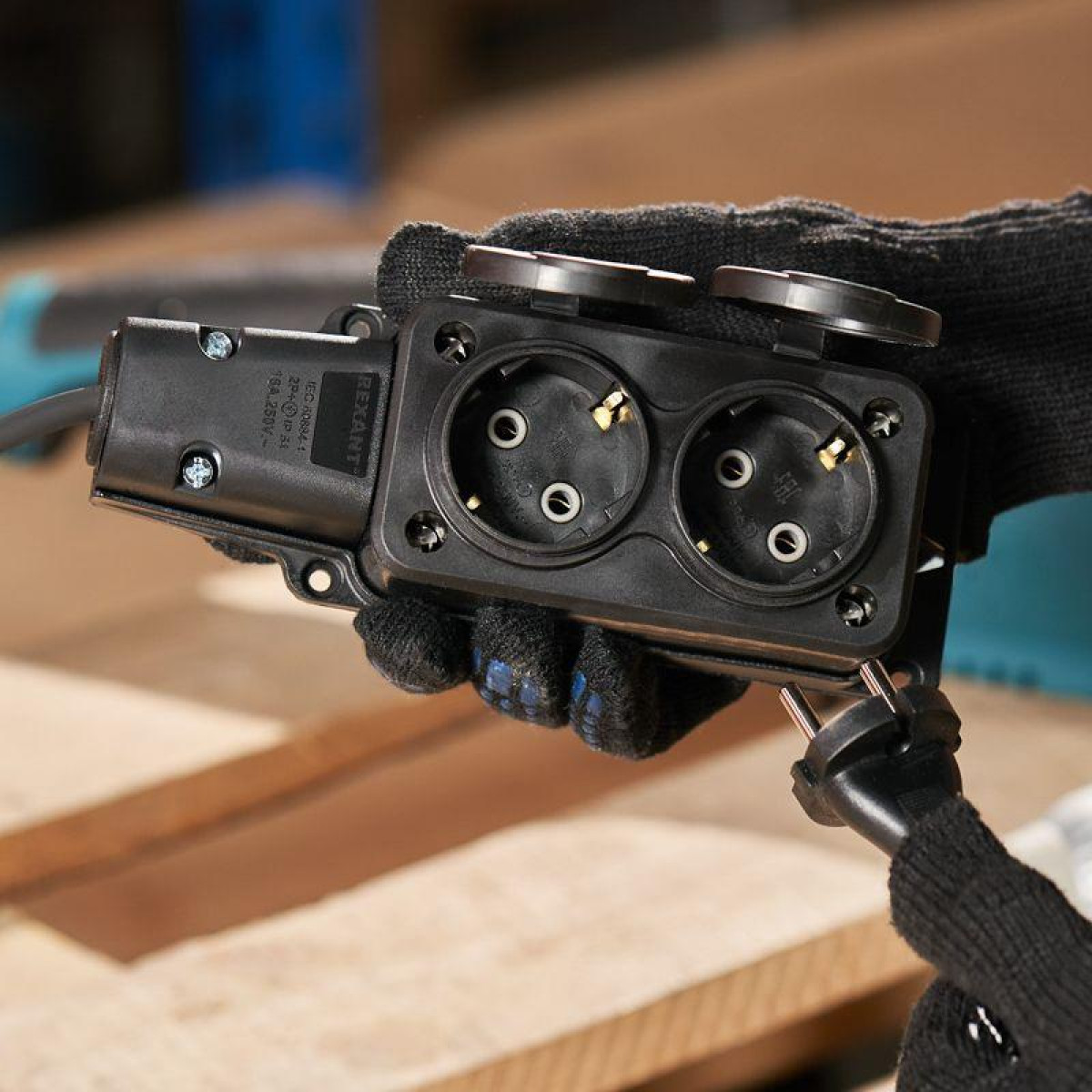 Изображение товара Розетки Rexant Розетка штепсельная двухместная влагозащ. с/з 16А IP54 каучук