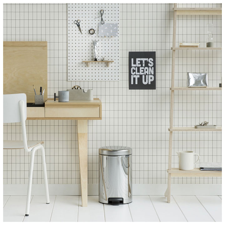 Изображение товара Бак для мусора Brabantia newIcon 12л стальной бесшумный устойчивый