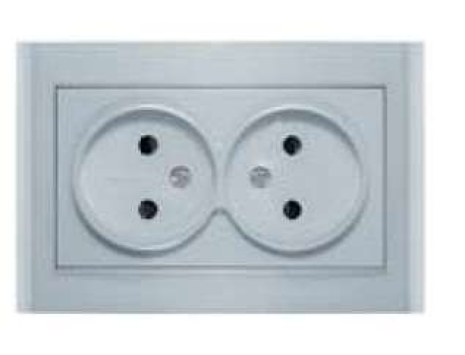 Изображение товара Розетки Универсал Розетка 2-м СП Бриллиант 16А IP20 без заземл. защ. шторки серебр. UNIVersal