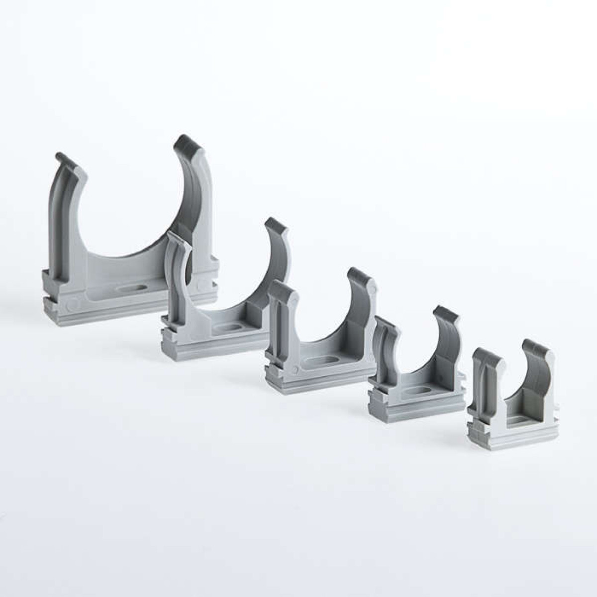 Изображение товара Кабеленесущие системы Ruvinil Держатель для труб (клипса) d16мм пластик