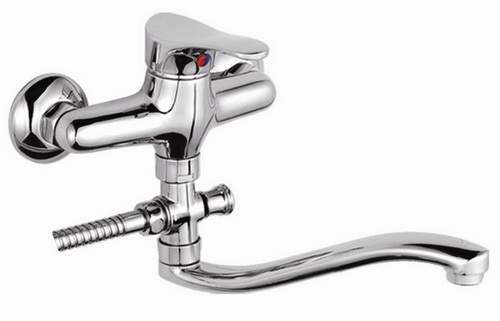Изображение товара Смеситель для ванной комнаты D-Lin D140305 хром с поворотным изливом