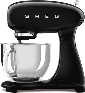 

Миксер Smeg SMF03BLEU, черный (полностью окрашенный корпус)