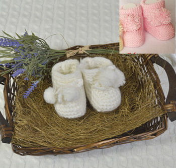 

Пинетки Маргарита, вязаные с бубонами (розовый)