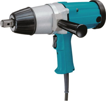 

Гайковерт Makita, 6906