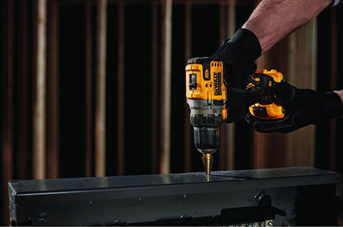 Дрель-шуруповерт DeWalt 12 В XR DCD701N-XJ