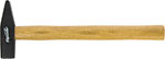 Молоток слесарный Sparta 102105 500 г, квадратный боек, деревянная рукоятка молоток слесарный кованый ремоколор professional 38 2 102 200 г деревянная рукоятка